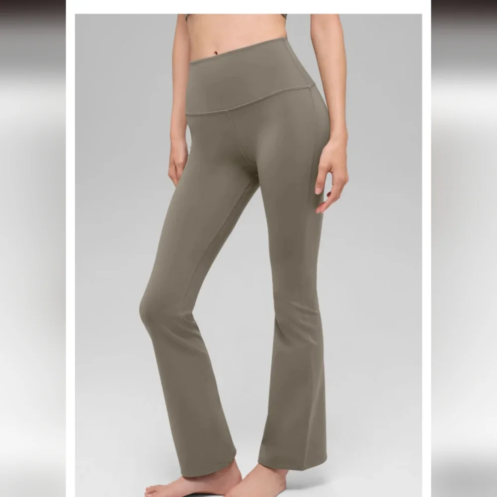 ALO Yoga🤎 NEW COLOR DROP Light Cocca Airbrush High-Waist Bootleg - Picture 7 of 9